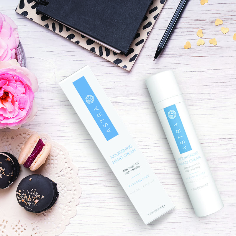 Astra Cosmetics brand and social media design